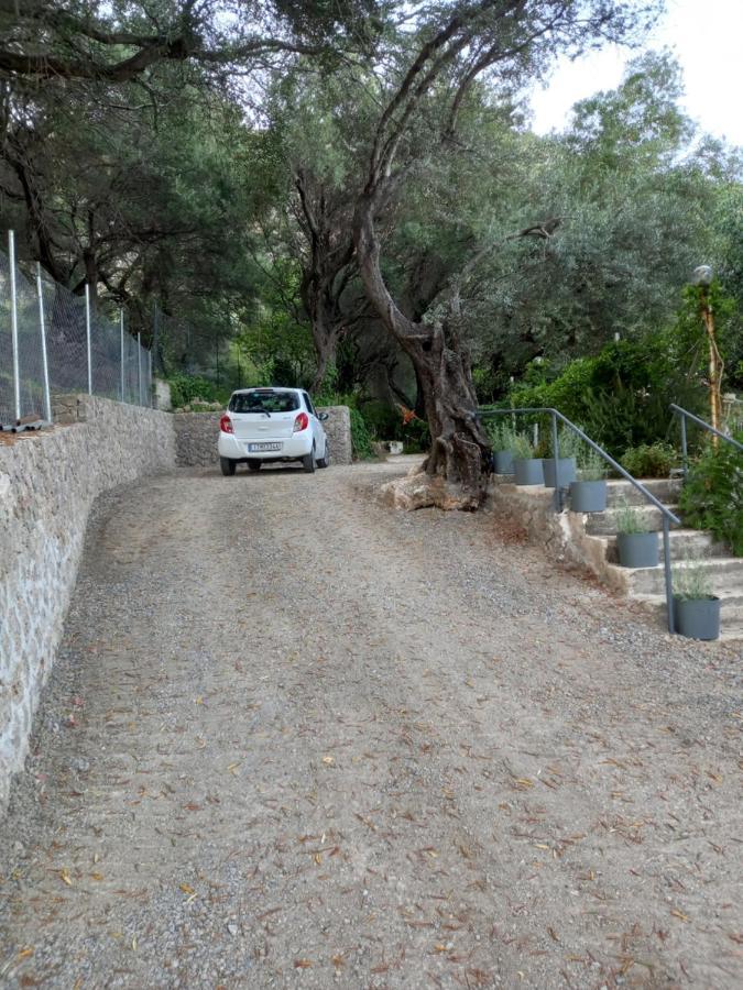 Paleokastritsa Red Gate Flat Apartamento Exterior foto